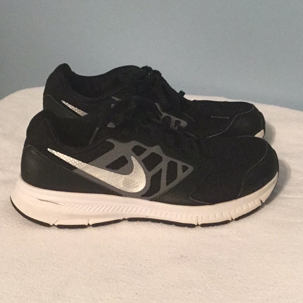 Downshifter 6 - Boy’s Sneakers 5🌟 Quality